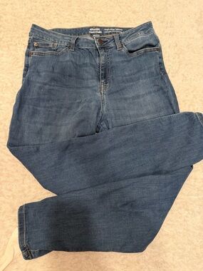 Amazon Skinny Jeans in Medium Blue